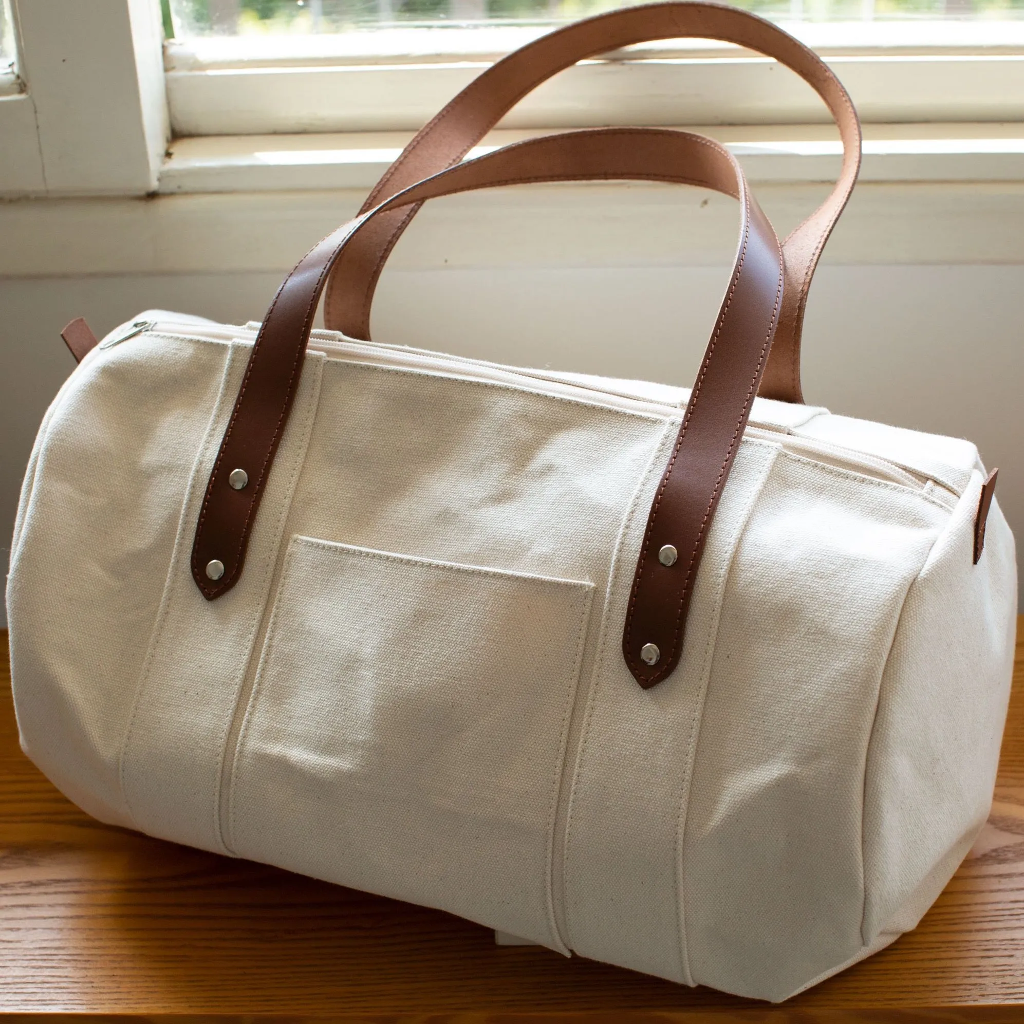 Bryan Barrel Bag by Lyliad