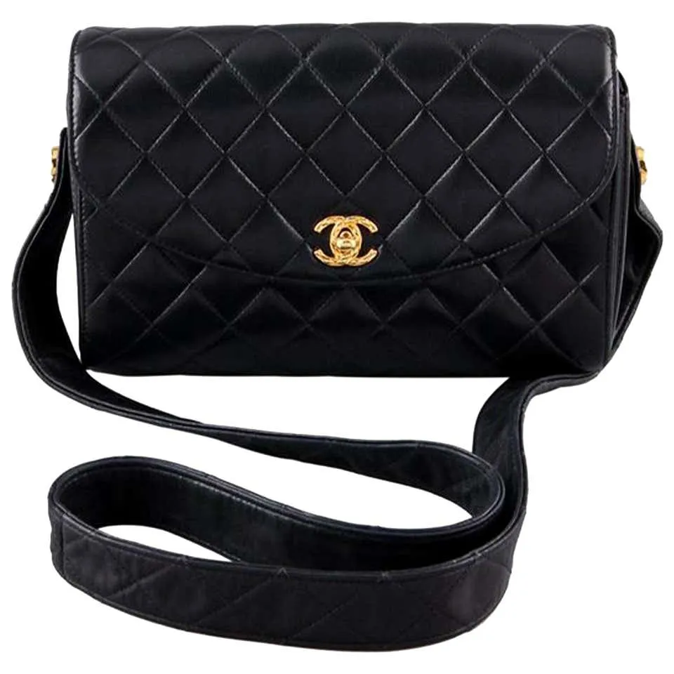 Chanel Classic Flap Rare 1991 Vintage Quilted Black Lambskin Shoulder Bag