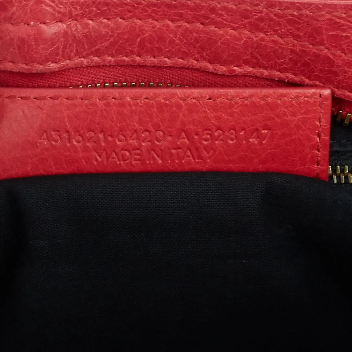 Classic Small Agneau Leather City Bag
