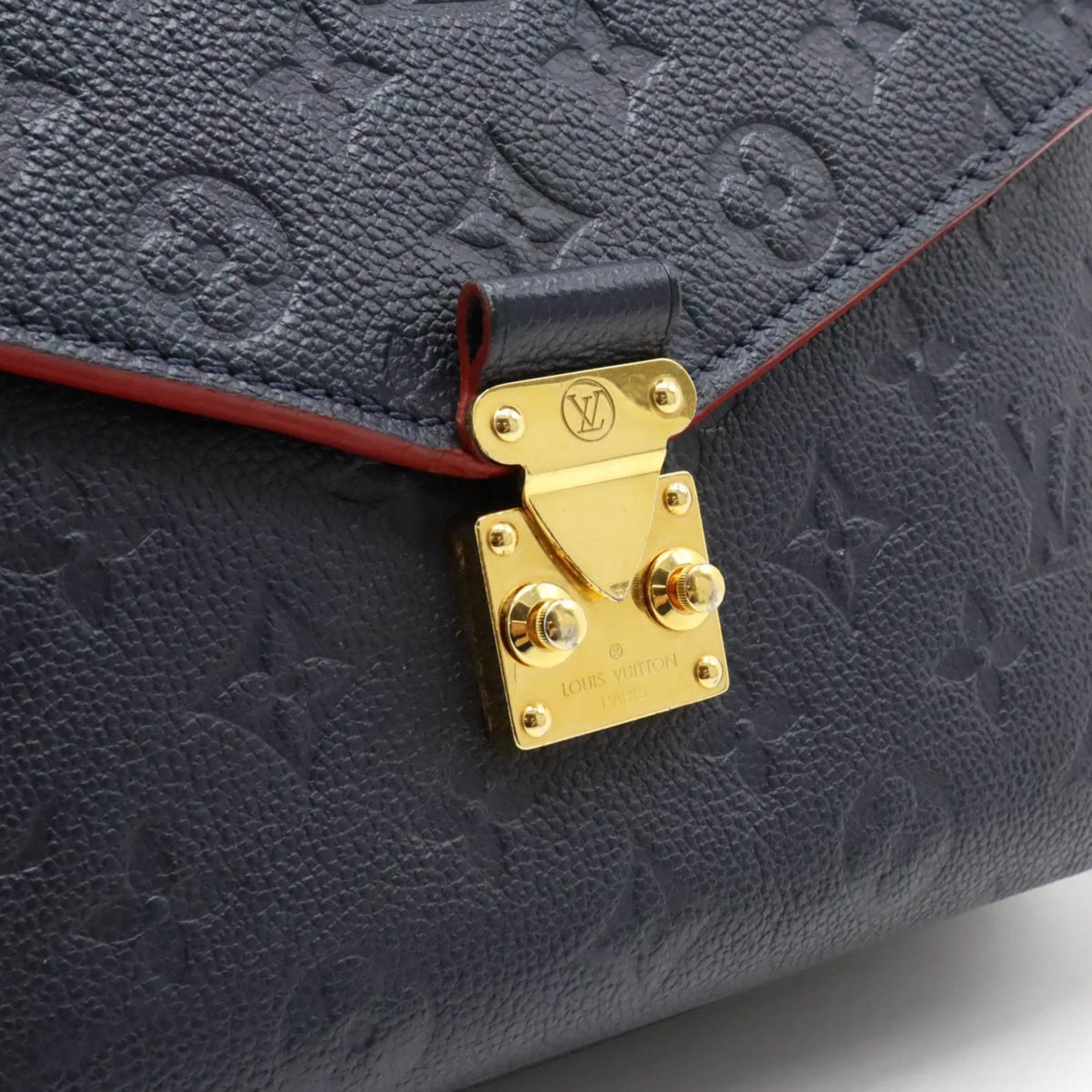 Louis Vuitton Metis  Canvas Clutch Bag ()