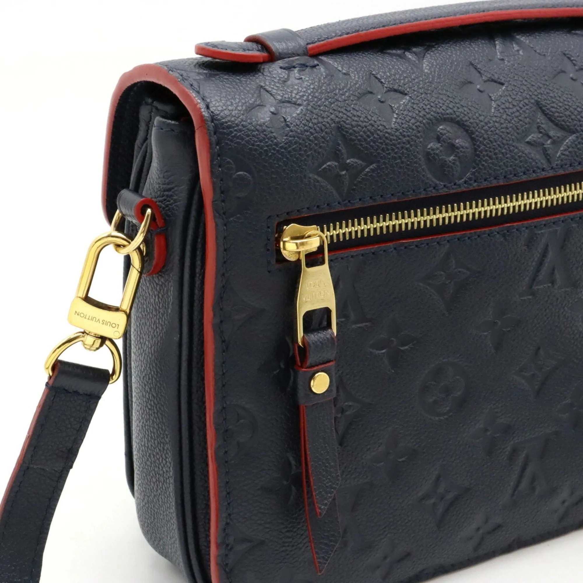 Louis Vuitton Metis  Canvas Clutch Bag ()
