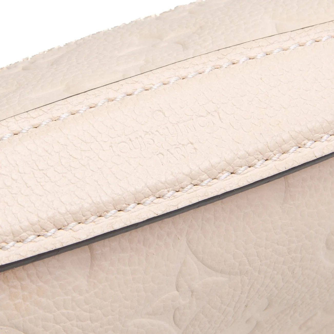 LOUIS VUITTON Pochette Métis - Cream