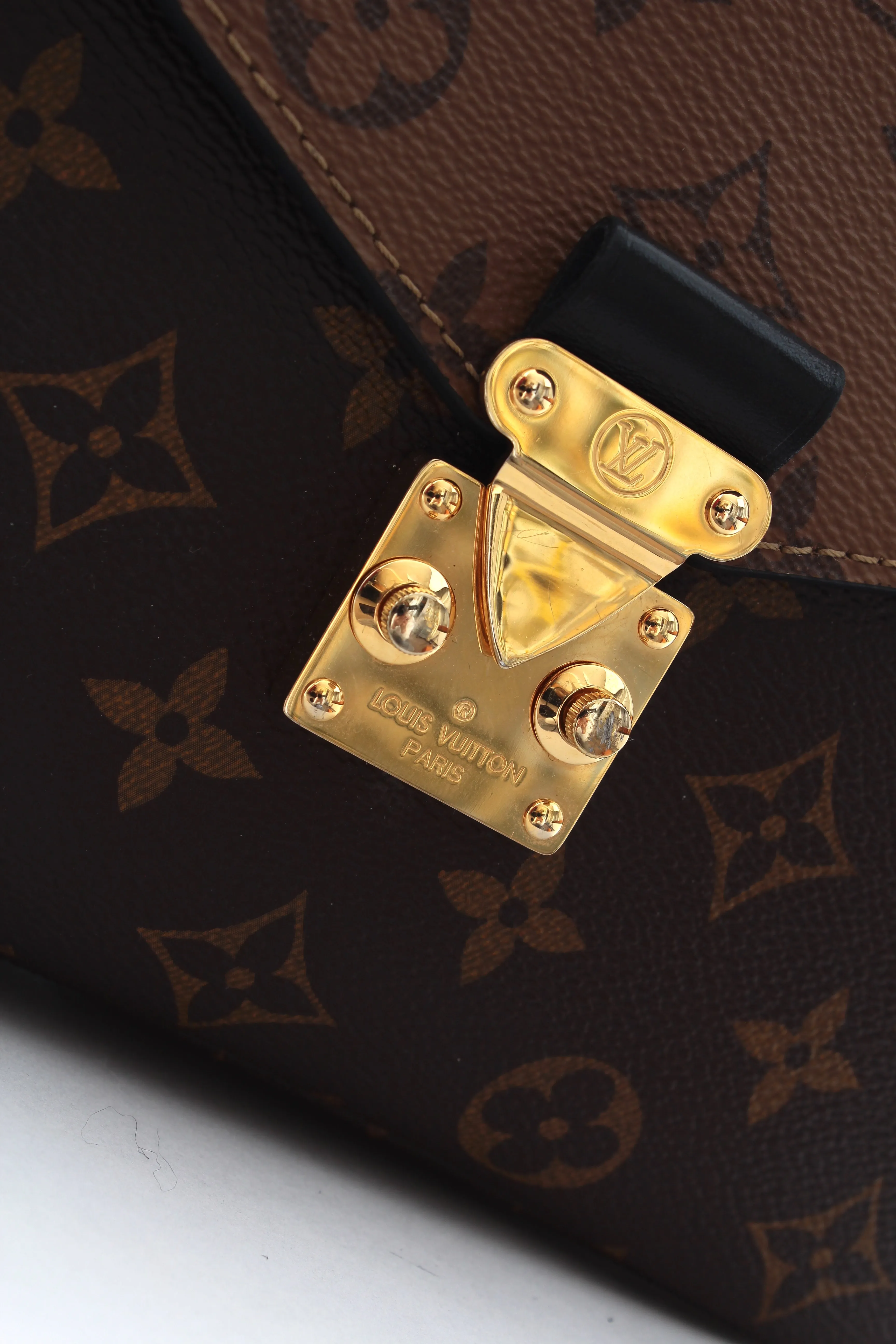 Louis Vuitton 'Pochette Métis' Crossbody Bag