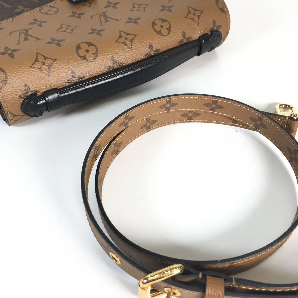 Louis Vuitton Pochette Métis Reverse