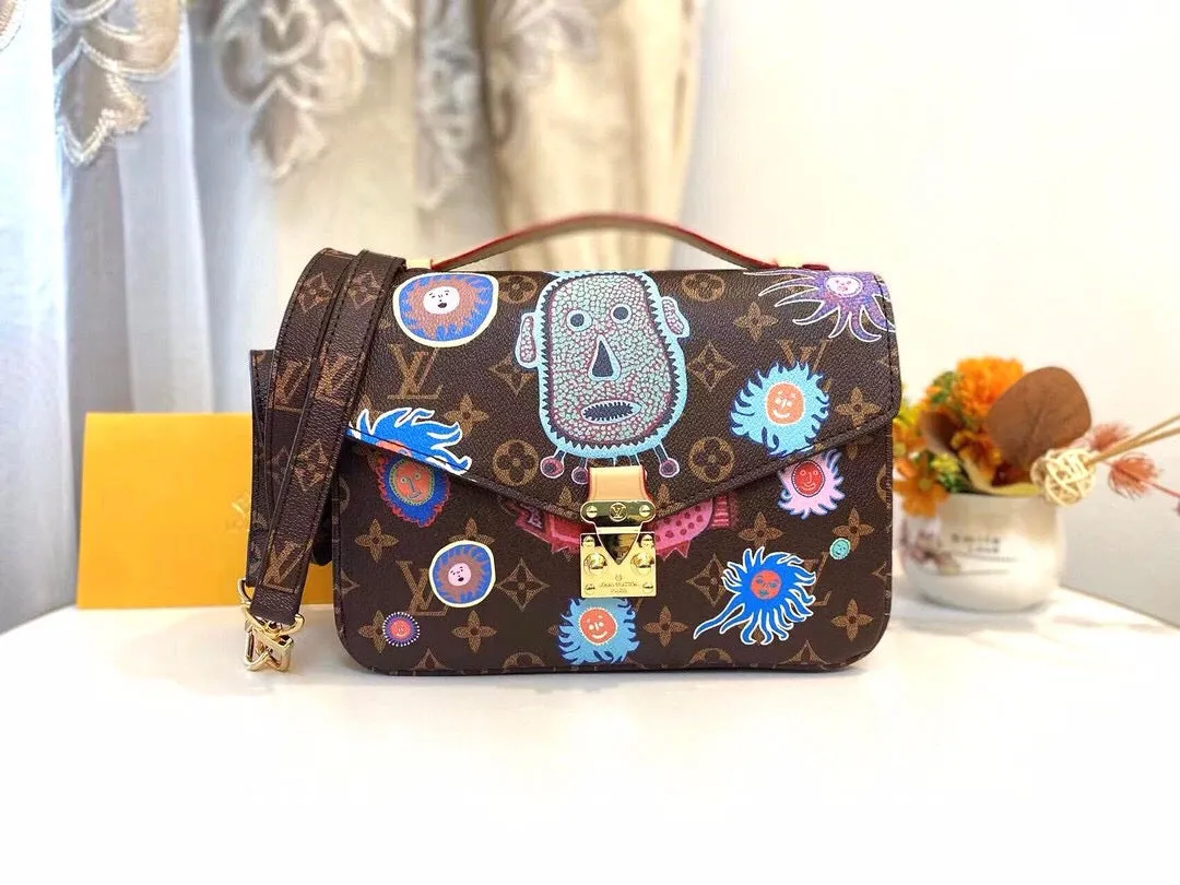 LV Pochette Métis
