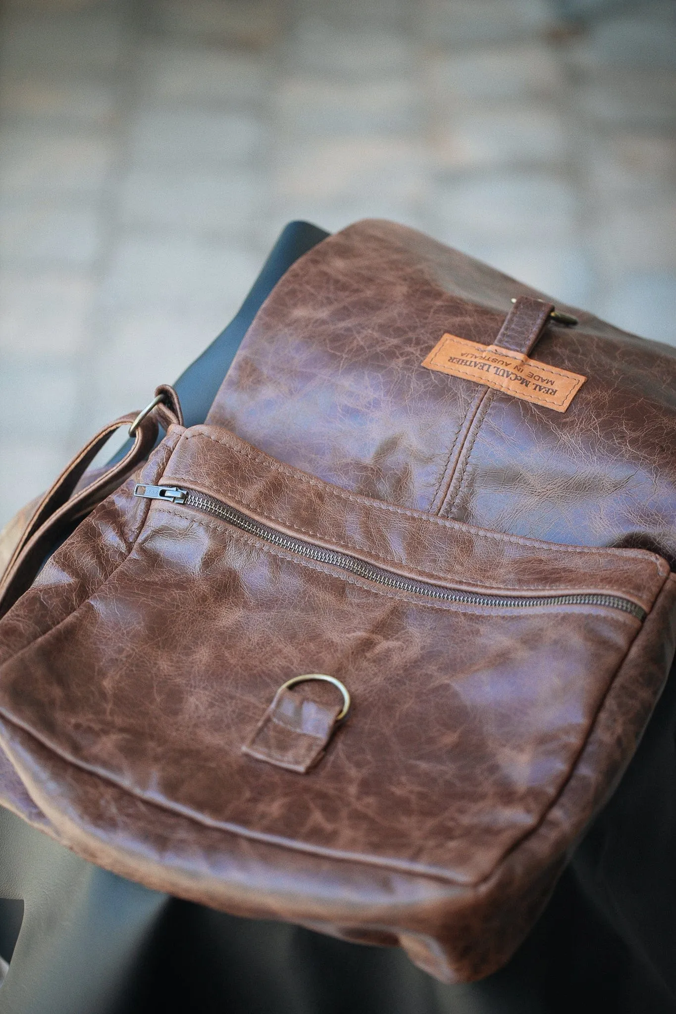 Universal Satchel Bag - Medium - Cowhide