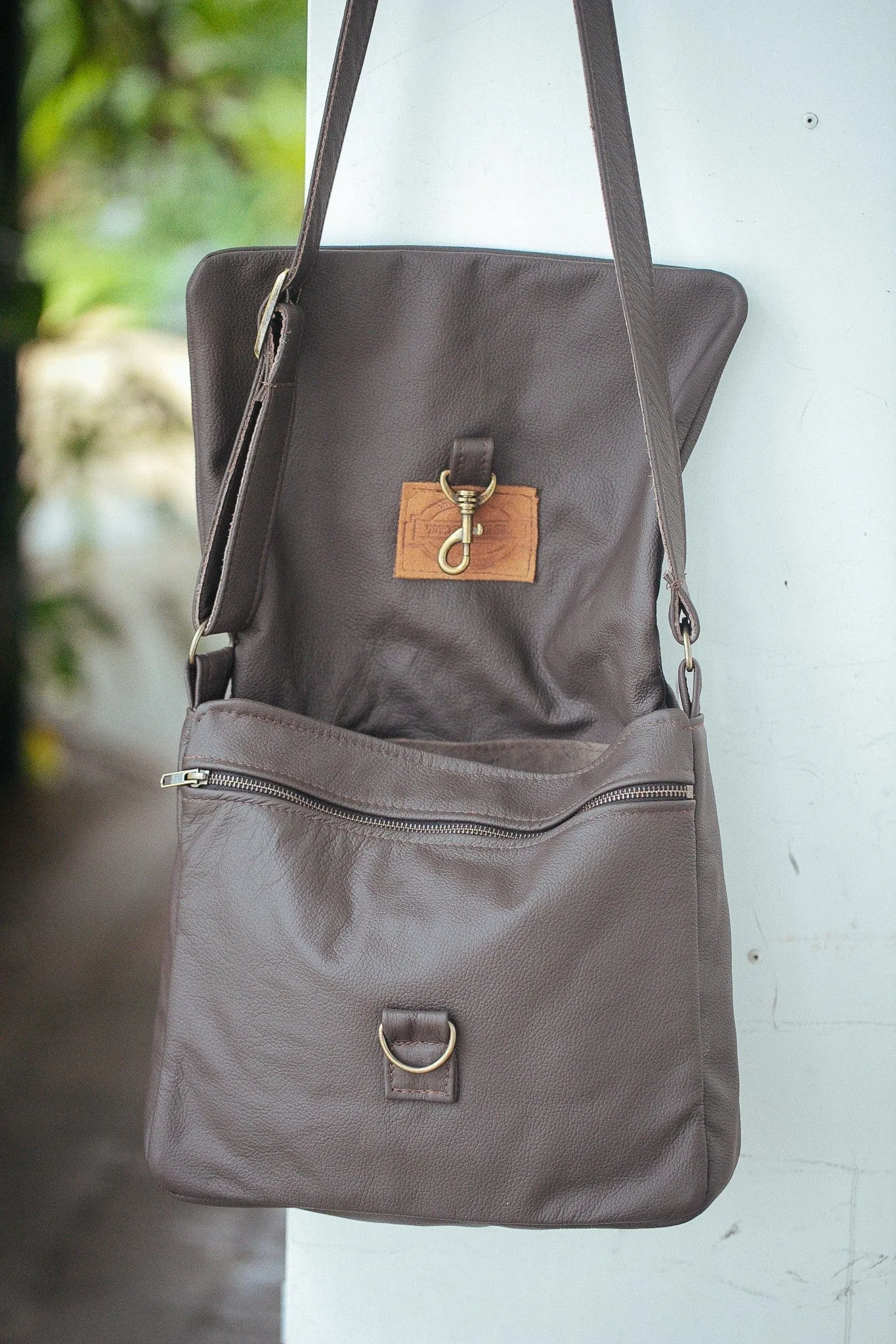 Universal Satchel Bag - Medium - Cowhide