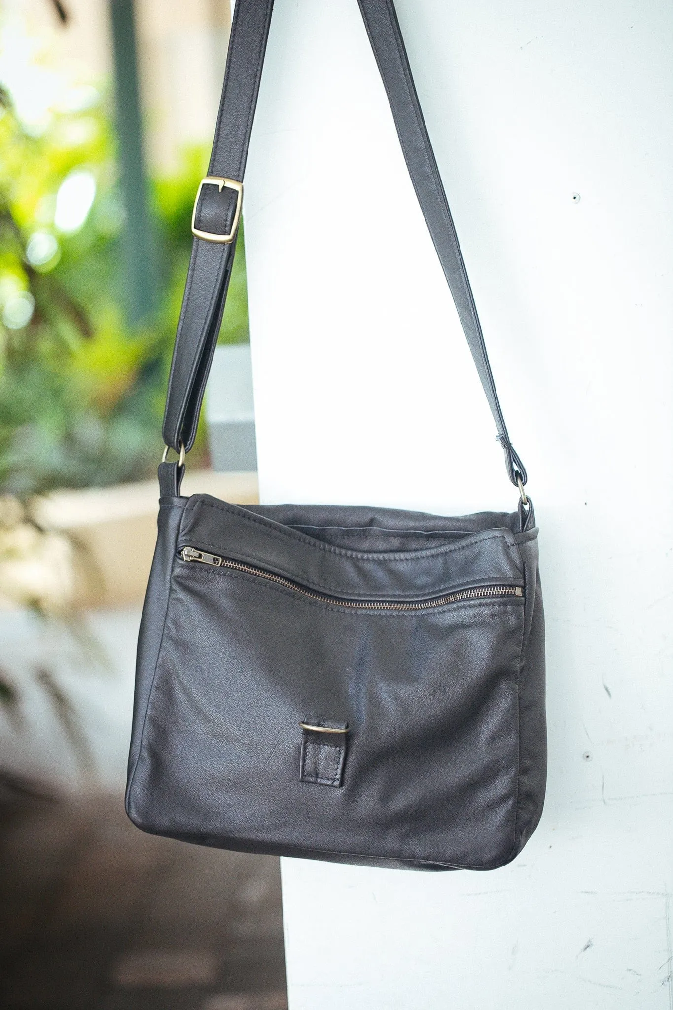 Universal Satchel Bag - Medium - Cowhide