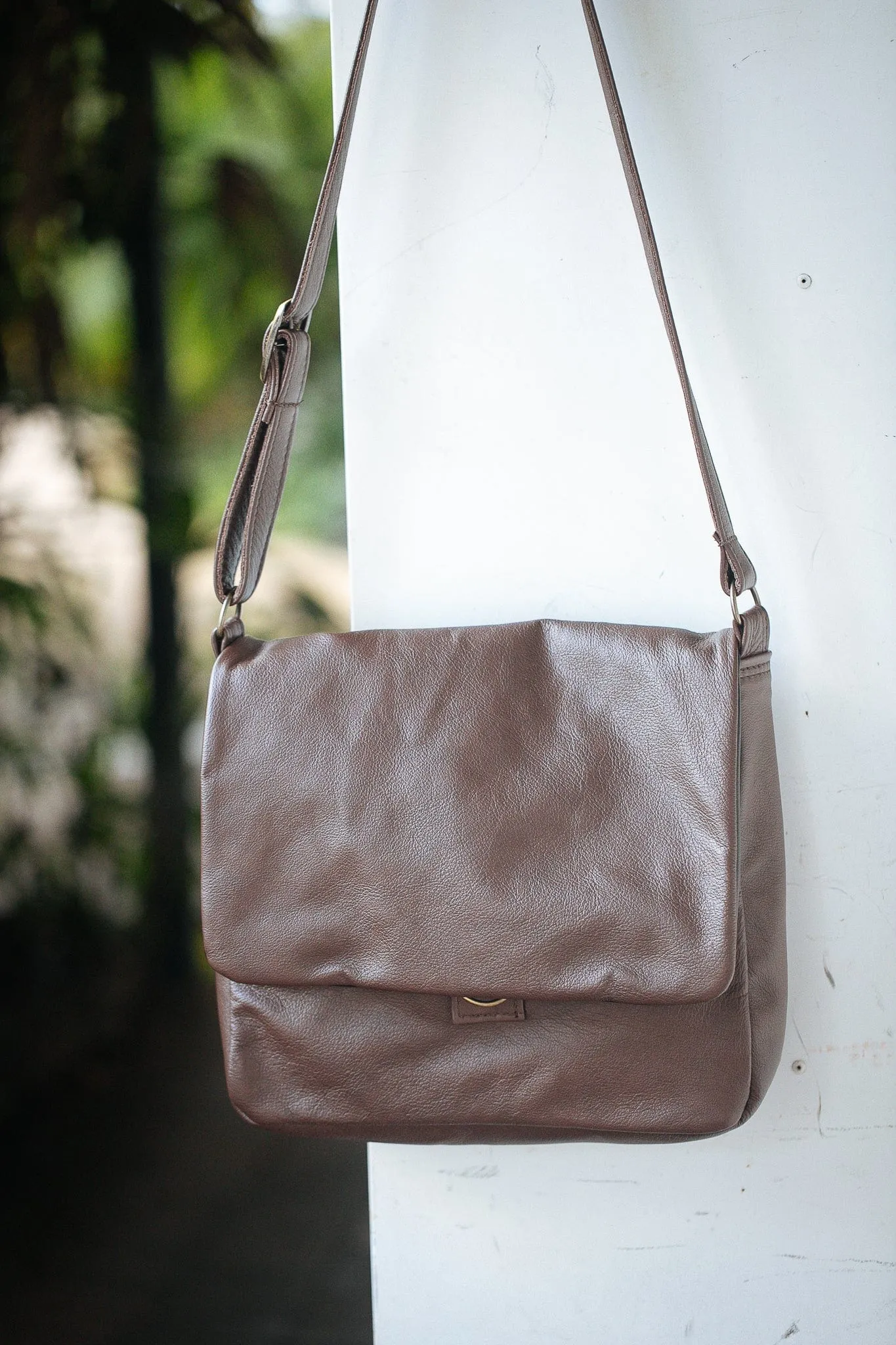 Universal Satchel Bag - Medium - Cowhide