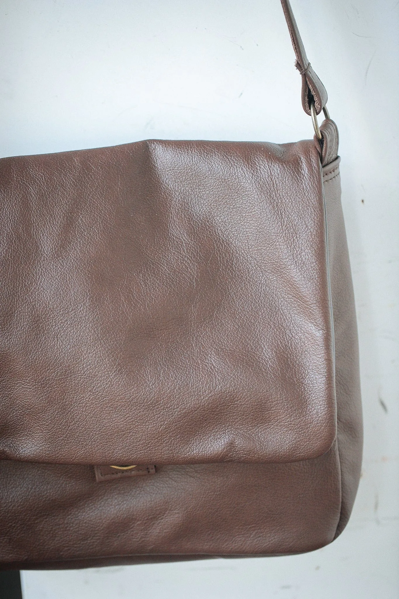 Universal Satchel Bag - Medium - Cowhide