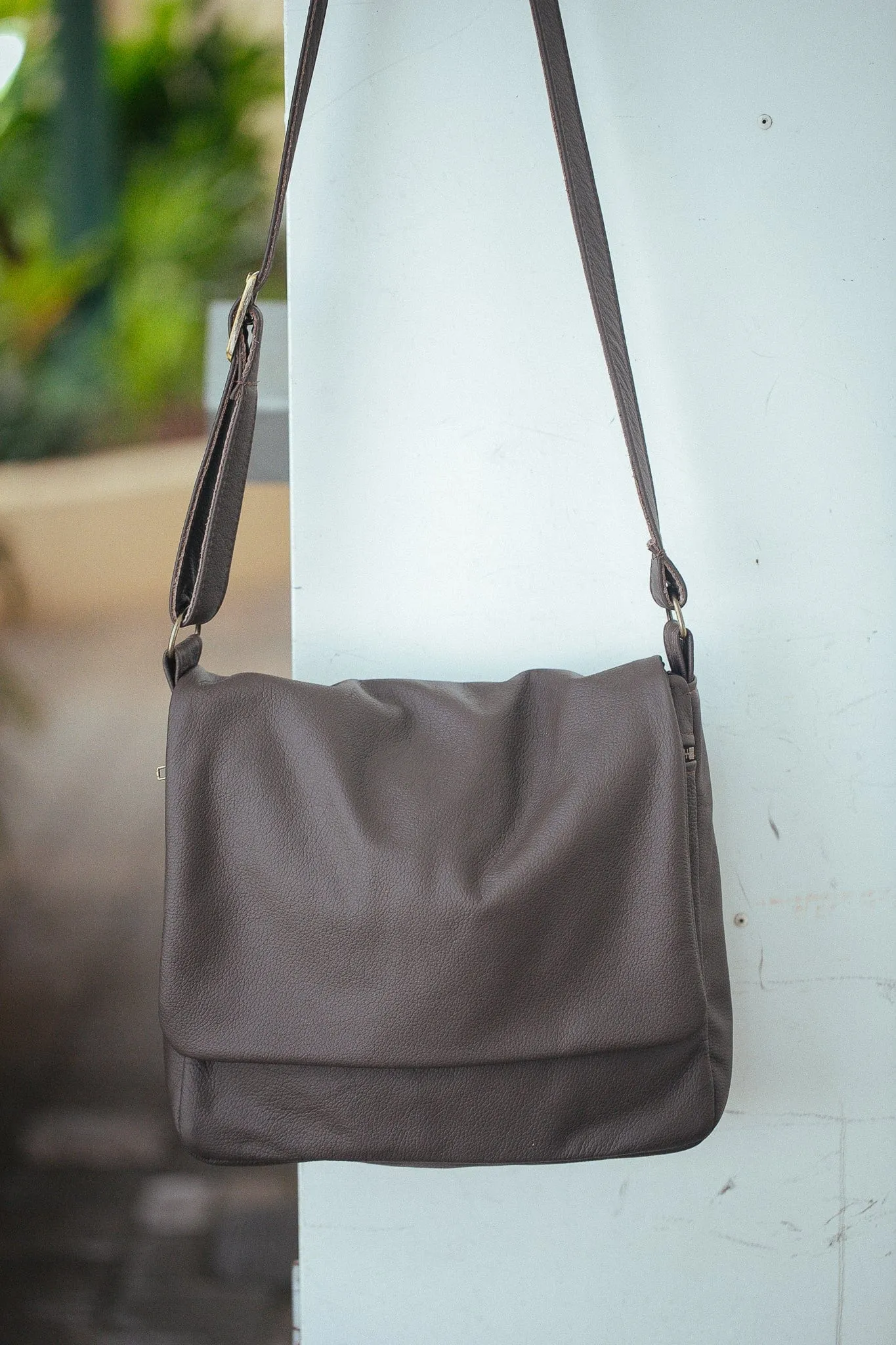Universal Satchel Bag - Medium - Cowhide